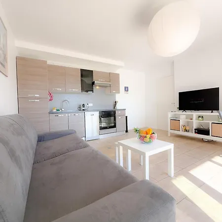 Le Pulco By Apirent #climatisation #balcon #central