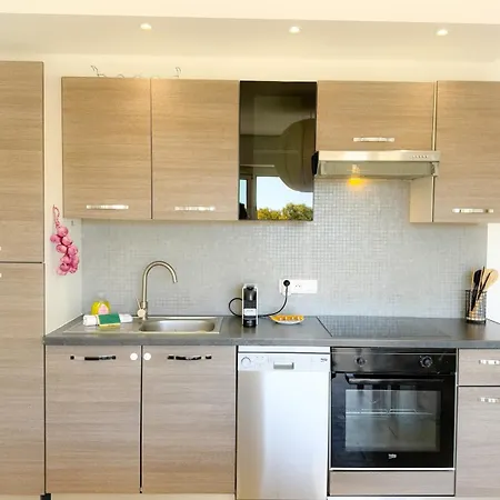 Le Pulco By Apirent #climatisation #balcon #central Cannes