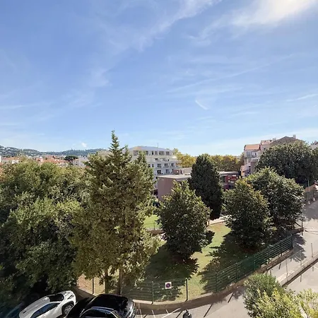 Le Pulco By Apirent #climatisation #balcon #central * קאן